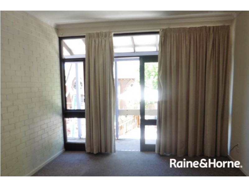 1/74 George Street, Bathurst NSW 2795