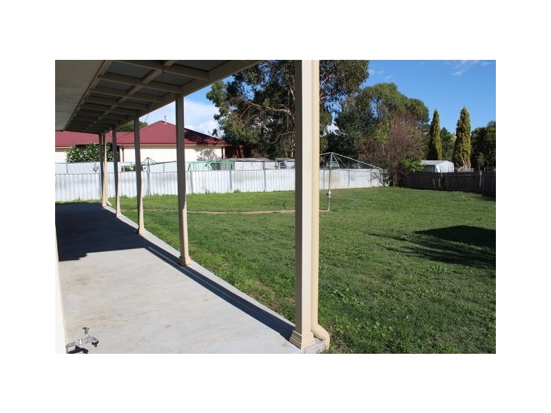 17 Park Street, Eglinton NSW 2795