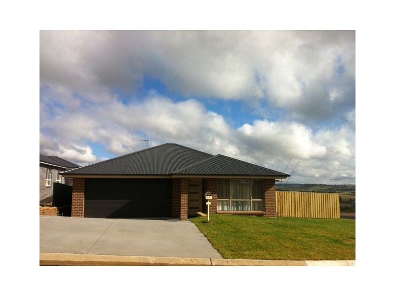 1A Miller St, Bathurst NSW 2795