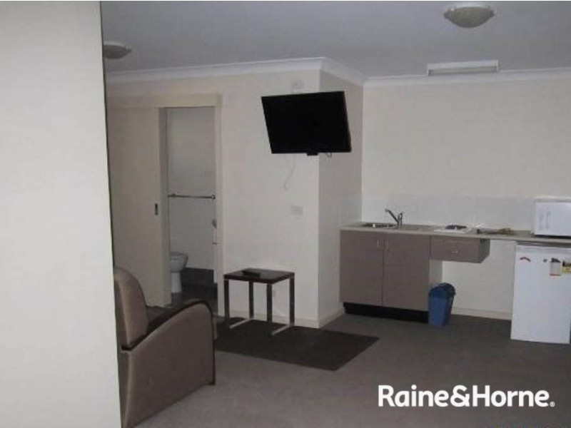 14/197a Browning Street, Bathurst NSW 2795