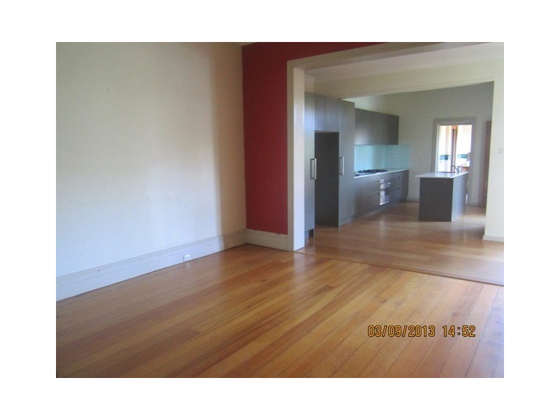 228 William, Bathurst NSW 2795