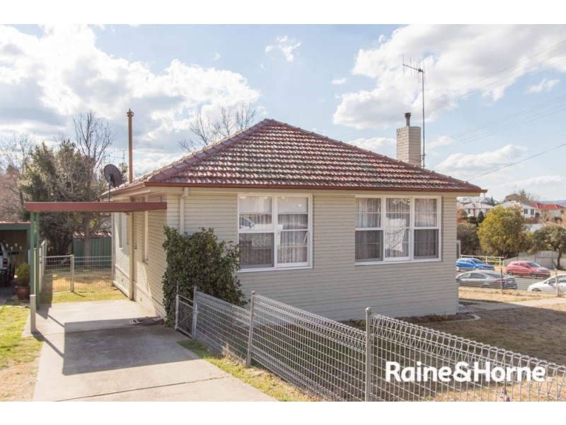 438 Howick Street, West Bathurst NSW 2795