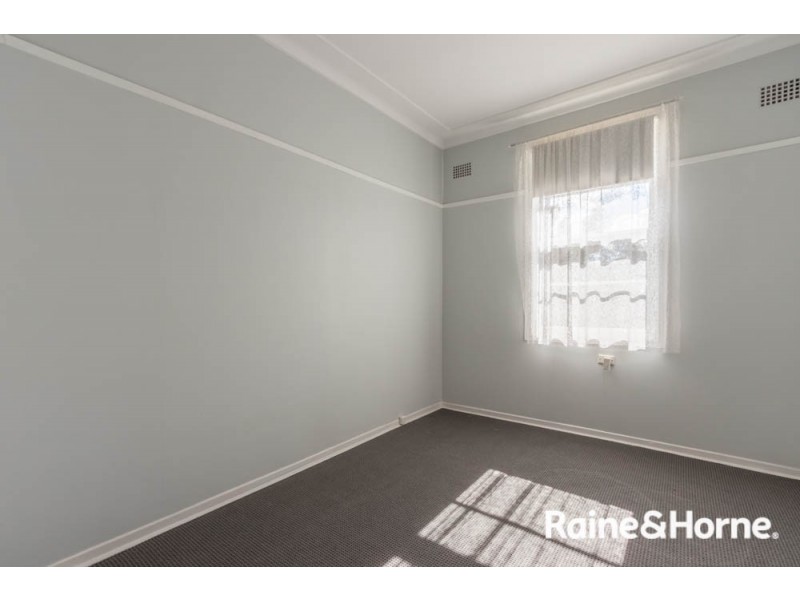 438 Howick Street, West Bathurst NSW 2795