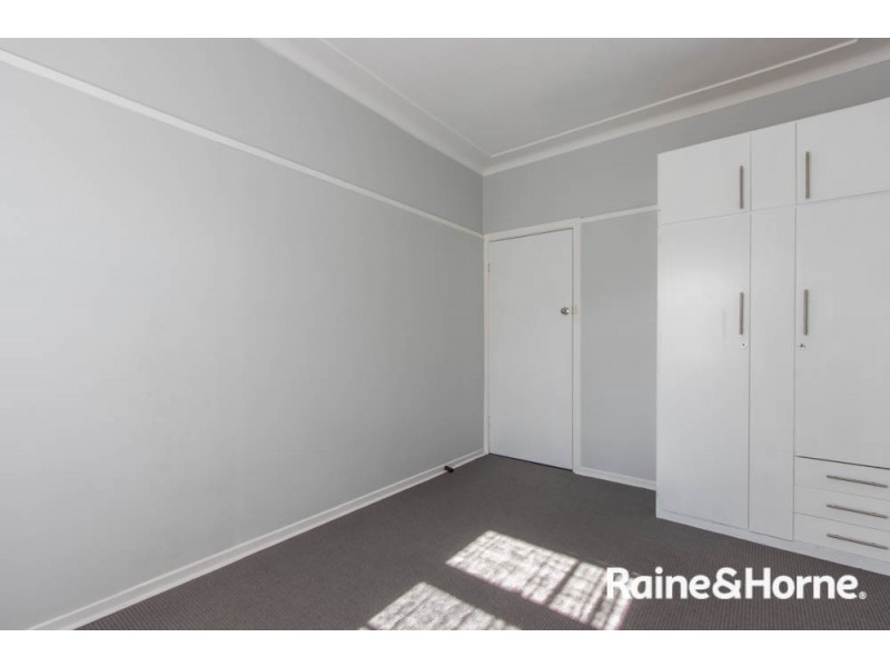 438 Howick Street, West Bathurst NSW 2795