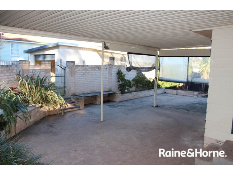 2 Cutler Street, West Bathurst NSW 2795