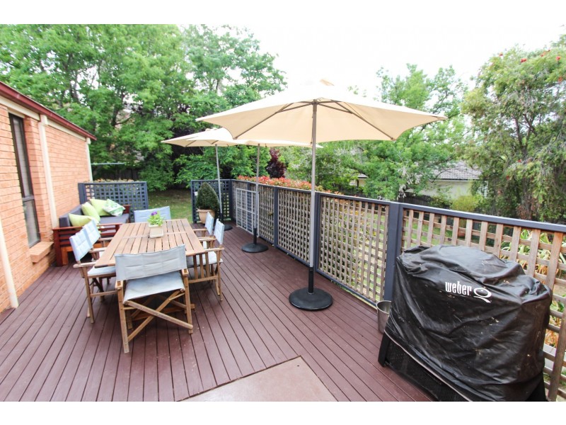 9 Parsons Cl, Bathurst NSW 2795