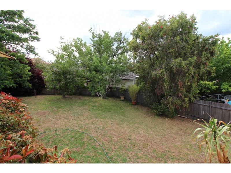 9 Parsons Cl, Bathurst NSW 2795