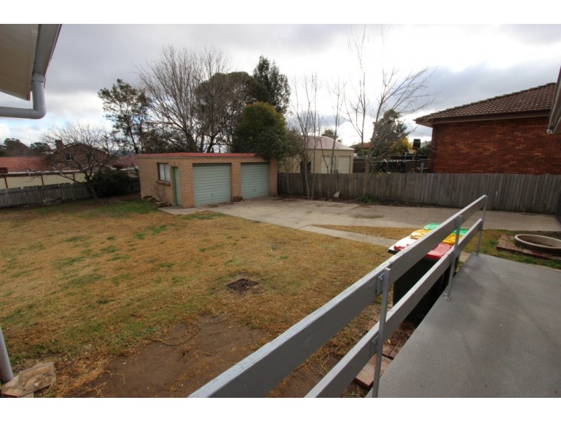 32 Miriyan Drive, Bathurst NSW 2795