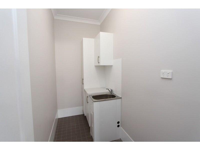 9/13 Busby St, Bathurst NSW 2795