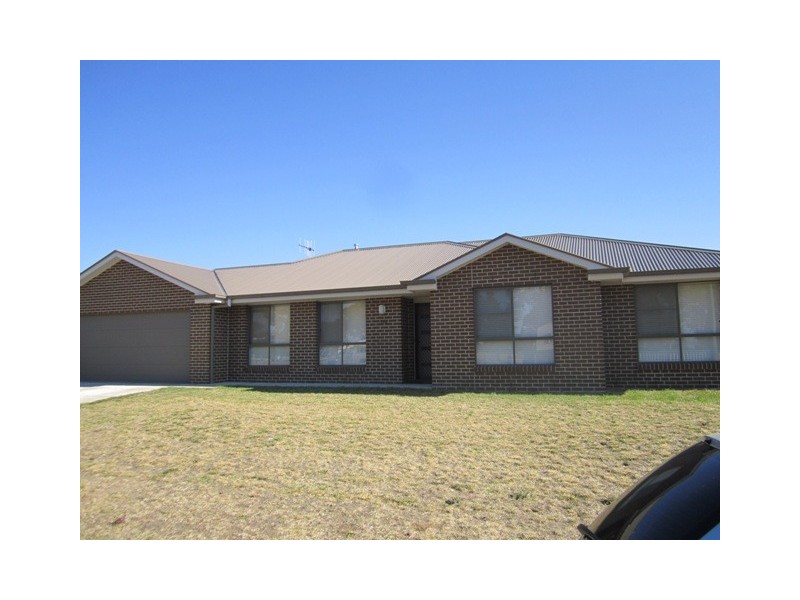 574 Eleven Mile Drive, Eglinton NSW 2795