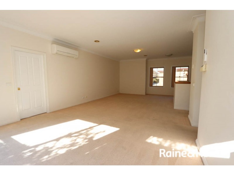 8/359 Rankin Street, Bathurst NSW 2795