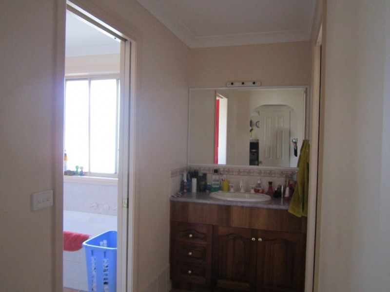 6 Todd Street, Bathurst NSW 2795