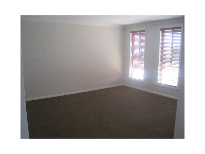 22 Willott Close, Eglinton NSW 2795