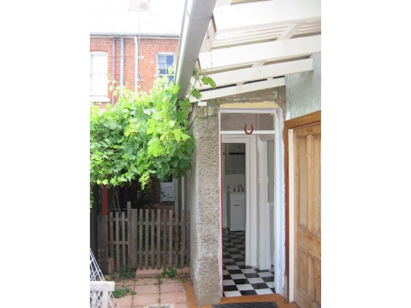 126 Keppel St, Bathurst NSW 2795