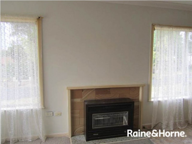 1 Violet Street, South Bathurst NSW 2795