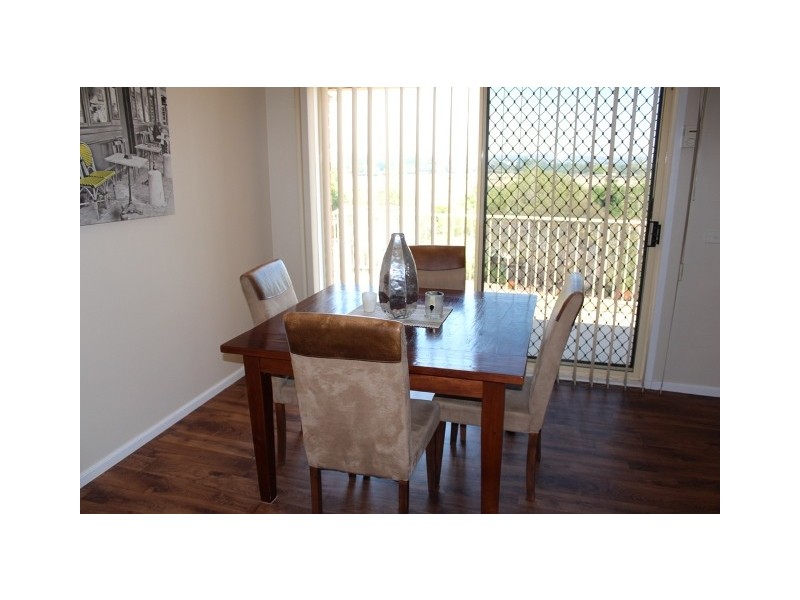 15 Holterman Pl, Bathurst NSW 2795