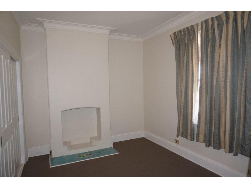 17 Gilmour Street, Bathurst NSW 2795