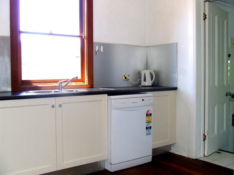 52 Bentinck St, Bathurst NSW 2795