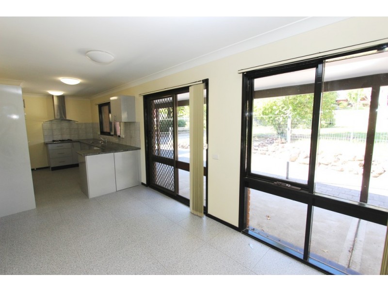 7 Kabbera Blvd, Bathurst NSW 2795