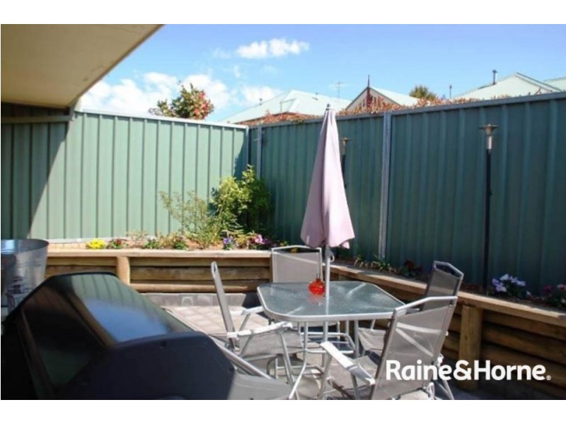 6/143 Lambert Street, Bathurst NSW 2795