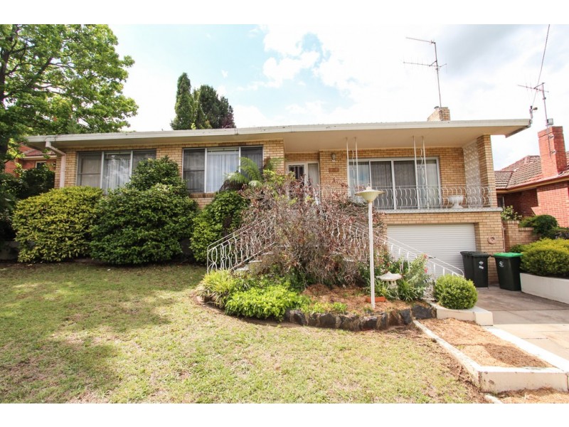 131 Hope St, Bathurst NSW 2795