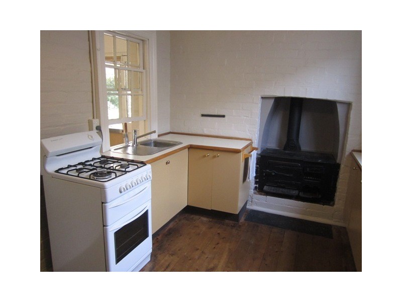 121 Peel Street, Bathurst NSW 2795