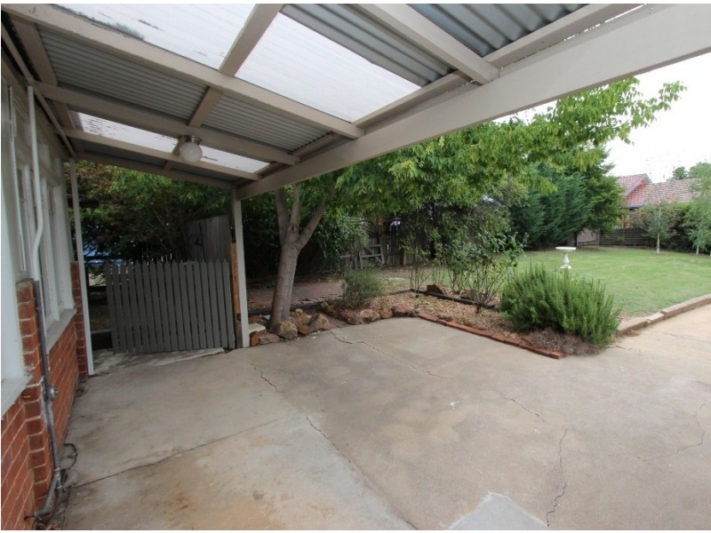 121 Peel Street, Bathurst NSW 2795