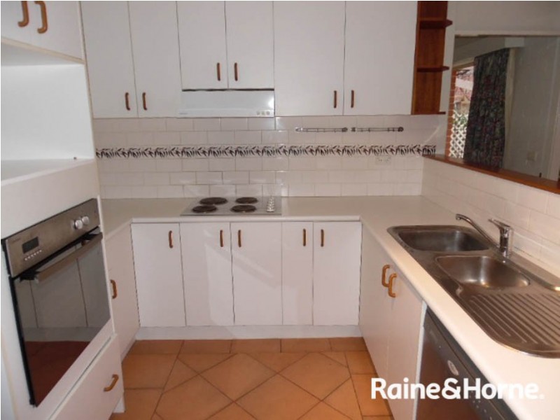 20 Ophir St, Bathurst NSW 2795