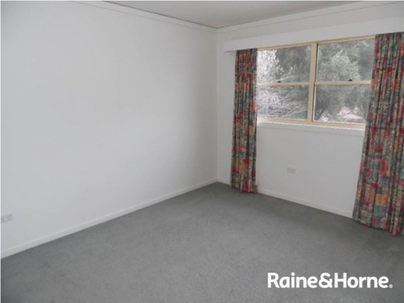 20 Ophir St, Bathurst NSW 2795