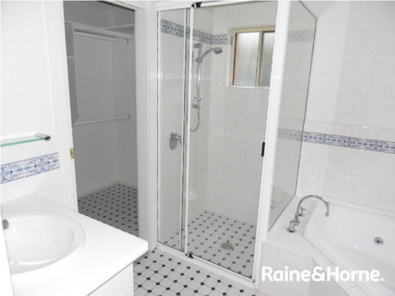 20 Ophir St, Bathurst NSW 2795