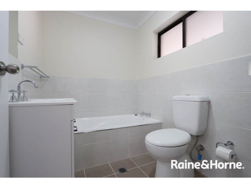 4/143 Lambert St, Bathurst NSW 2795