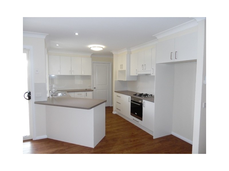 4 Mulley close, Bathurst NSW 2795