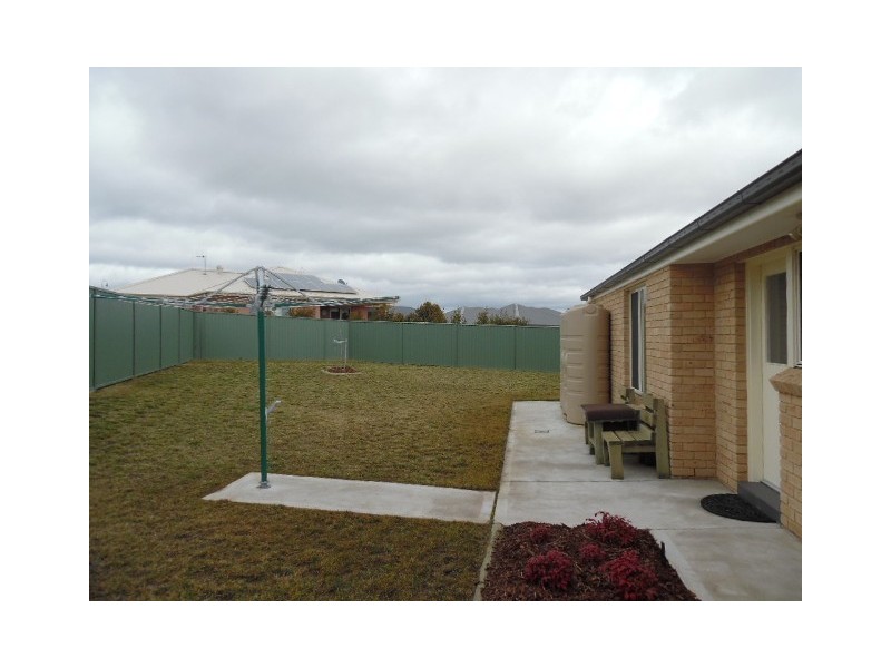 4 Mulley close, Bathurst NSW 2795