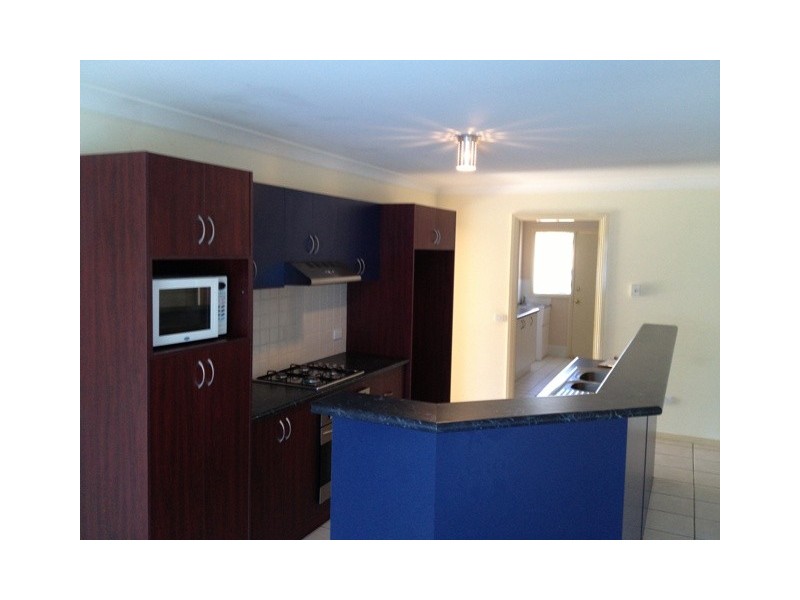 11a Hassall Gr, Kelso NSW 2795