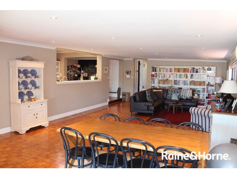 134 Seymour Street, Bathurst NSW 2795