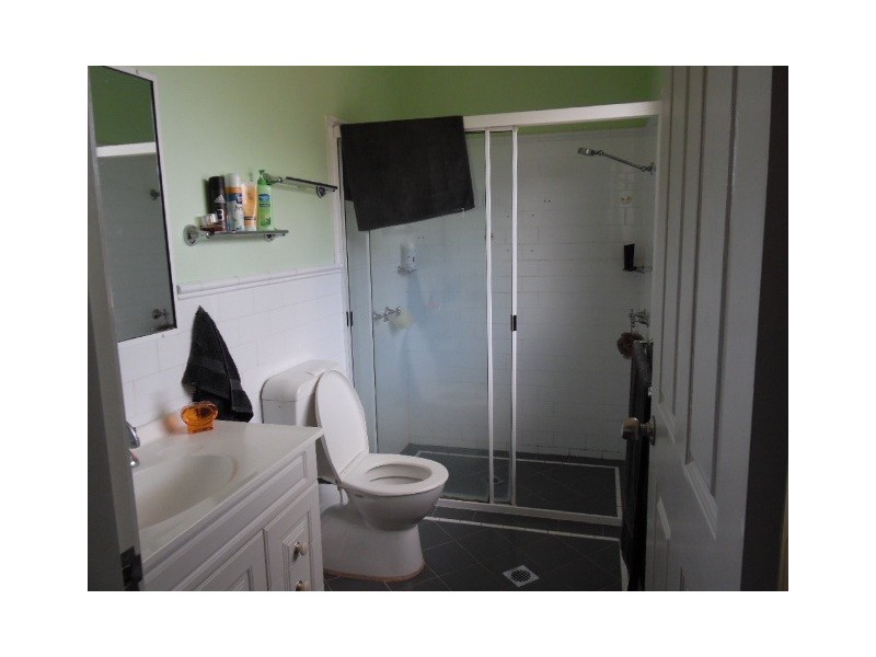 23 Freestone Way, Bathurst NSW 2795