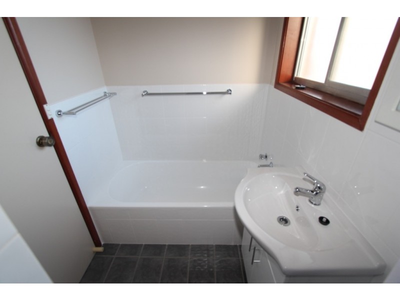 316 Piper  Street, Bathurst NSW 2795