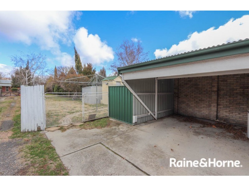 176 Piper Street, Bathurst NSW 2795