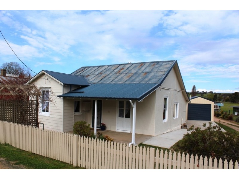 21 Vale Rd, Perthville NSW 2795