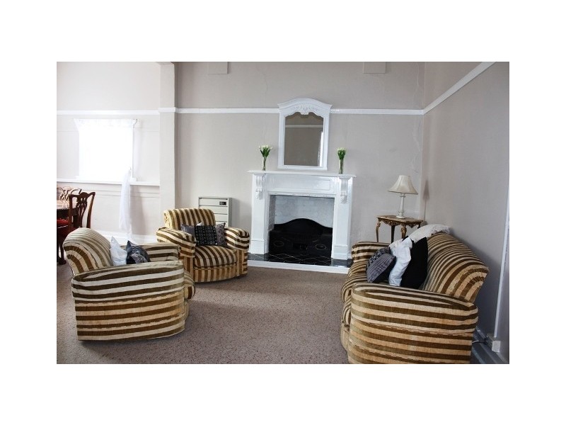 21 Vale Rd, Perthville NSW 2795