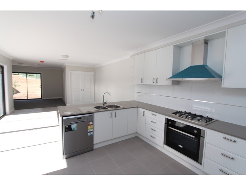 14/17 Rosemont Avenue, Kelso NSW 2795