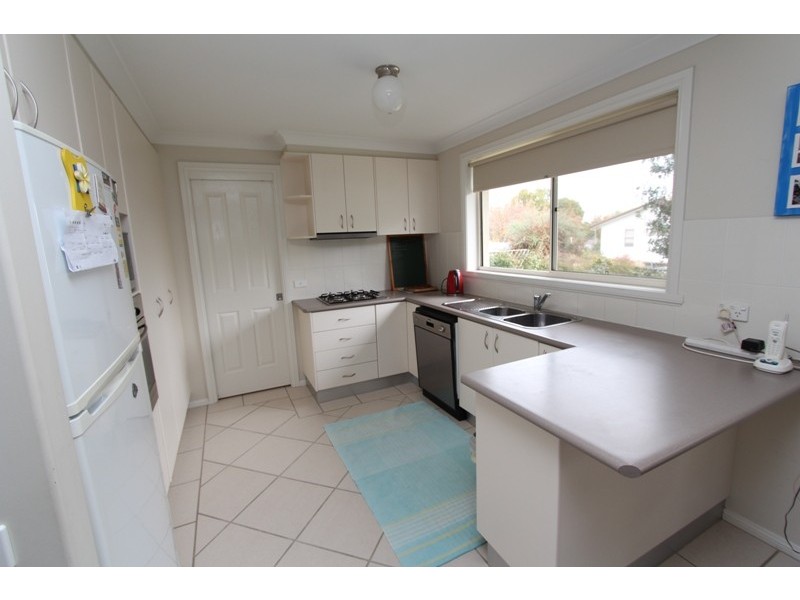 8a Blackman Court, Kelso NSW 2795