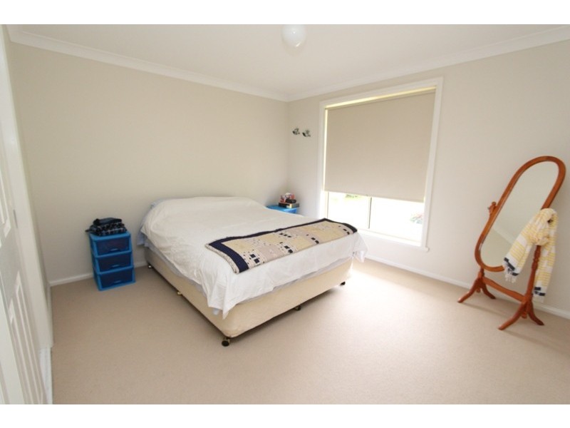 8a Blackman Court, Kelso NSW 2795