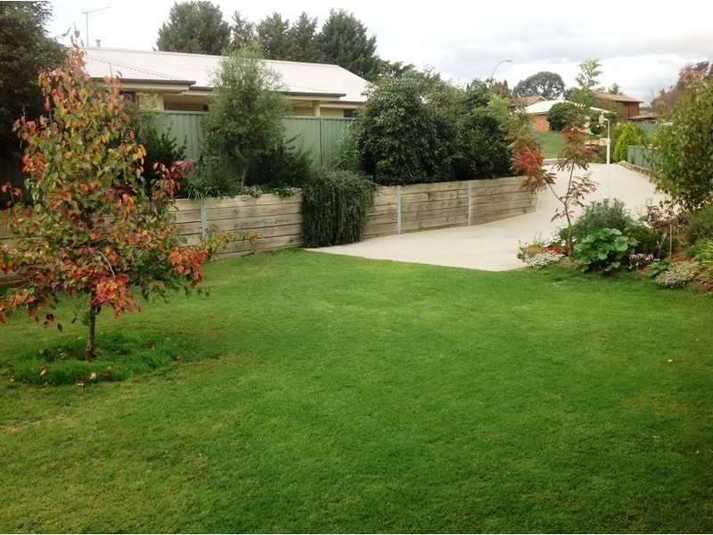 8a Blackman Court, Kelso NSW 2795