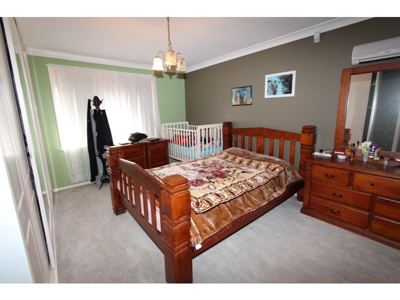 14 Uralla Circuit, Kelso NSW 2795