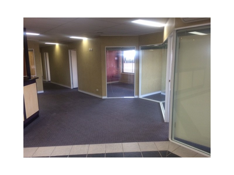 92 Corporation  Ave, Bathurst NSW 2795