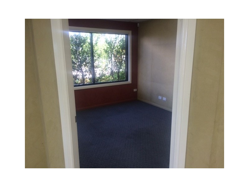 92 Corporation  Ave, Bathurst NSW 2795