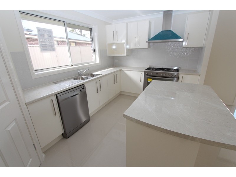 10 Byrne Close, Kelso NSW 2795