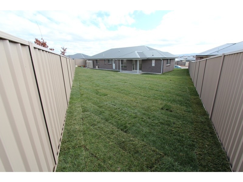 10 Byrne Close, Kelso NSW 2795