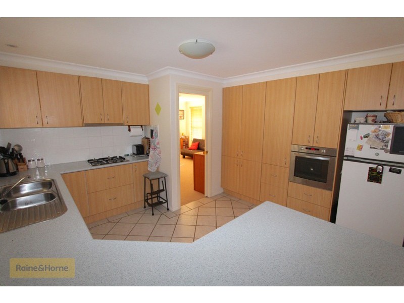 18 Georgia Place, Llanarth NSW 2795